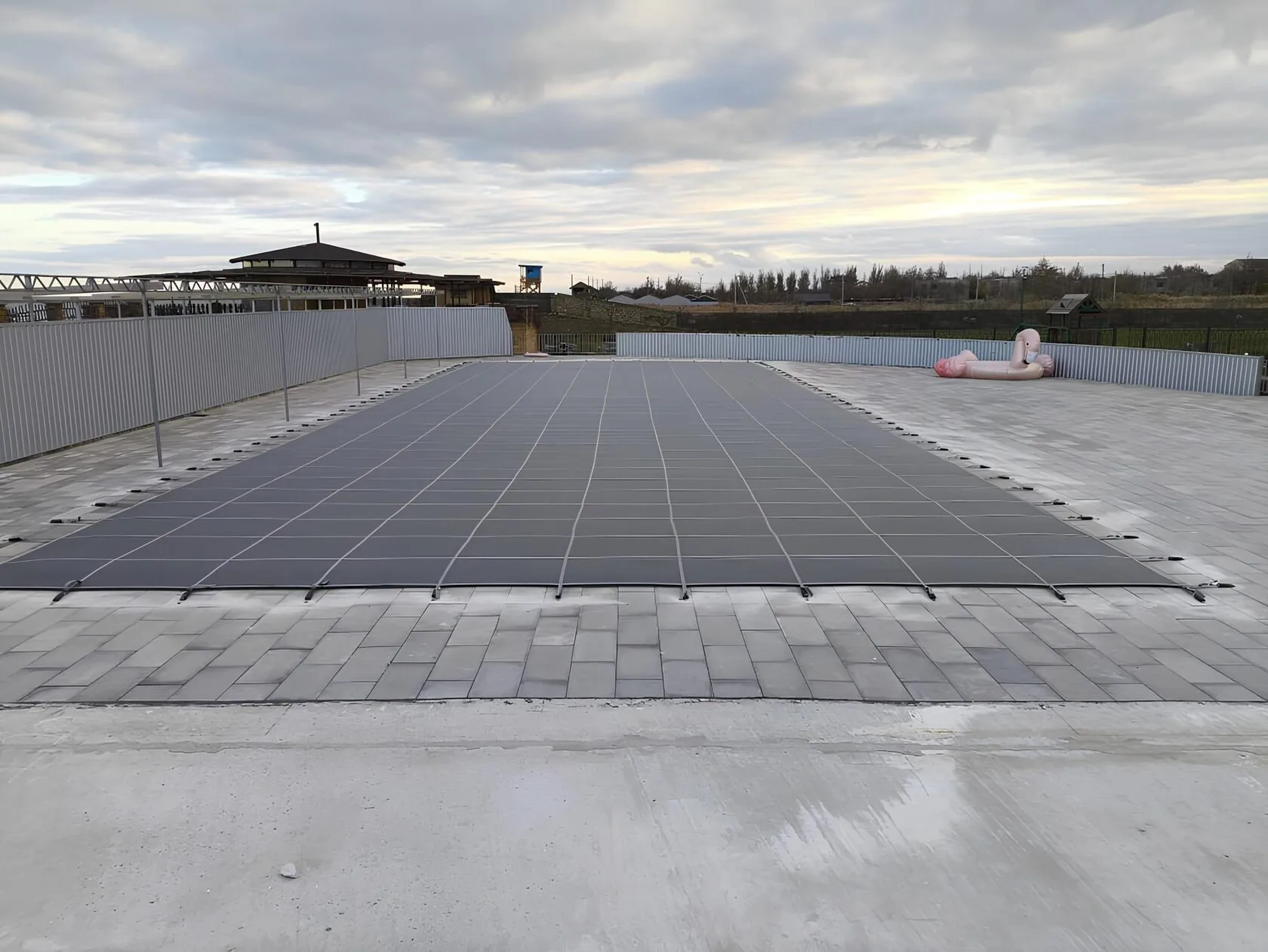 Защитное покрывало для бассейна в Волжском